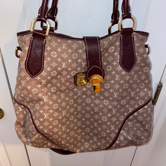 Louis Vuitton Handbag - Picture 7 of 8